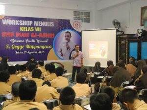 Read more about the article Workshop Menulis Kelas VII SMP Plus Al-Ashri